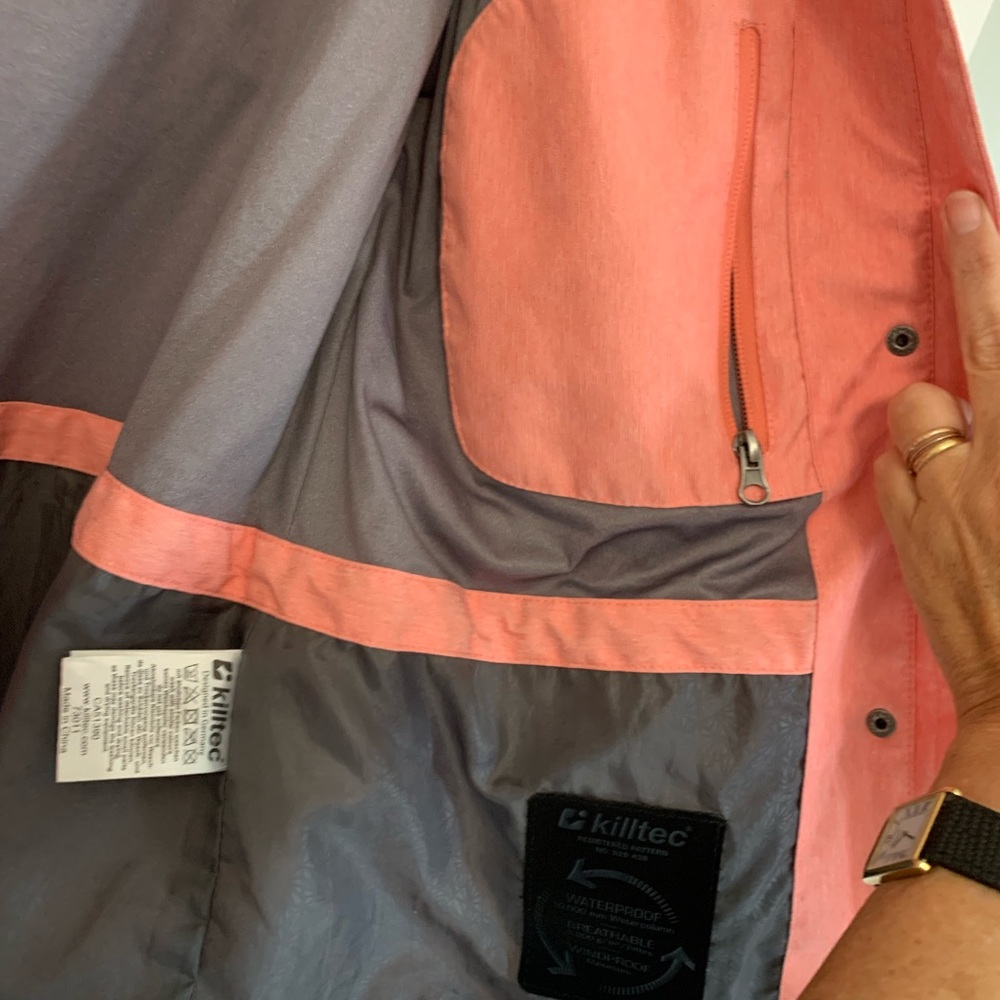 Pink Ski & Snow Jacket with Hood and Water-Resistant Finish - Picture 7 of 10